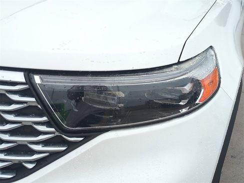 Used 2022 Ford Explorer Platinum w/ Equipment Group 601A image 10