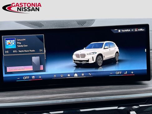 Used 2024 BMW X5 xDrive50e w/ Parking Assistance Package image 19