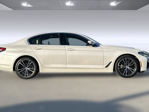 Used 2023 BMW 530i w/ Premium Package image 7