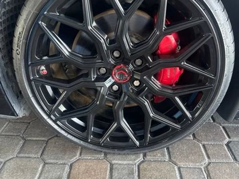 Used 2022 Chevrolet Corvette Stingray Preferred Cpe w/ Z51 Performance Package RWD image 9