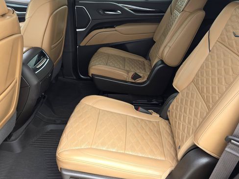 Certified 2023 Cadillac Escalade Premium Luxury RWD image 27