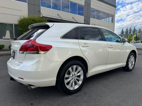 Used 2014 Toyota Venza LE w/ LE Convenience Package AWD/4WD image 11