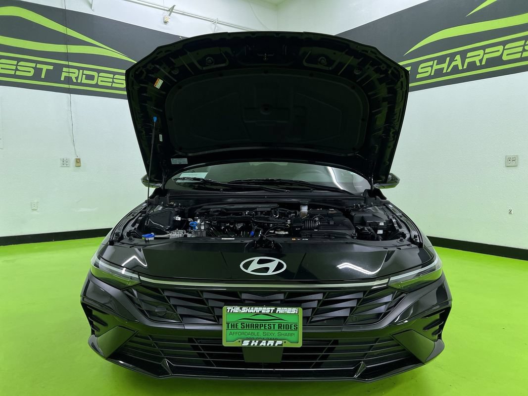 Used 2026 Hyundai Elantra SEL Sport Premium FWD image 4