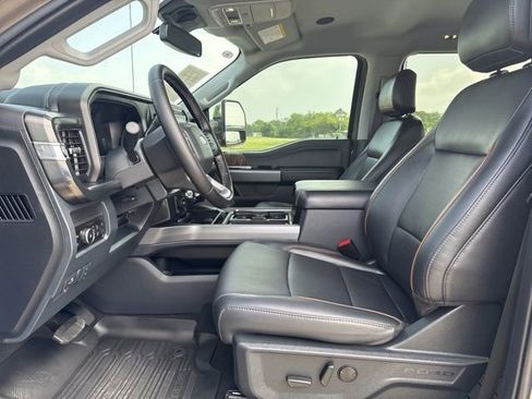 Used 2026 Ford F250 Lariat w/ Lariat Ultimate Package AWD/4WD image 2