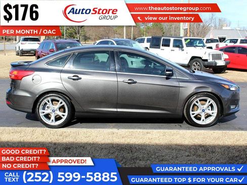 Used 2015 Ford Focus Titanium image 5