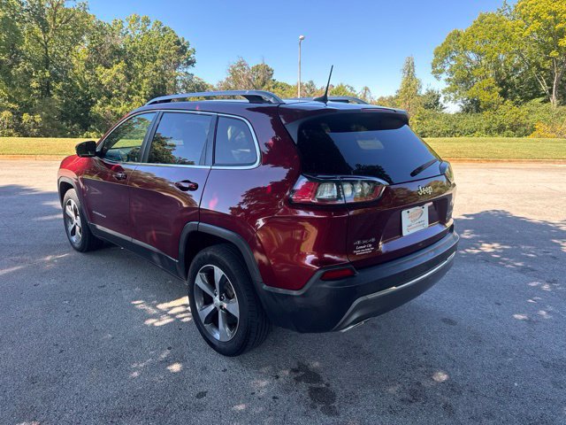Used 2019 Jeep Cherokee Limited AWD/4WD image 5