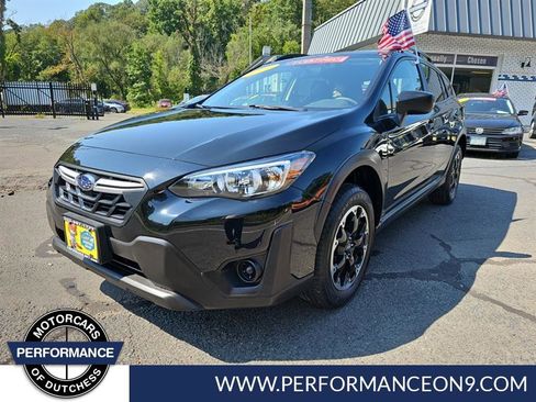 Used 2021 Subaru Crosstrek 2.0i image 3