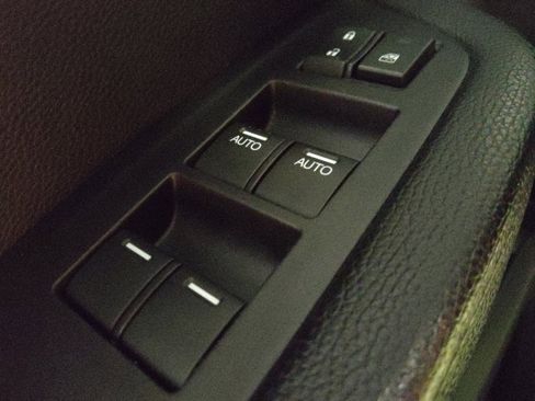 Used 2017 Honda Pilot Elite image 27