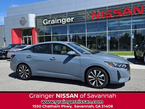Used 2024 Nissan Sentra SV w/ SV Premium Package FWD image 1