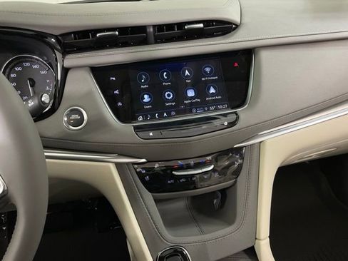 New 2026 Cadillac XT5 Premium Luxury w/ Driver Assist Package AWD/4WD image 18