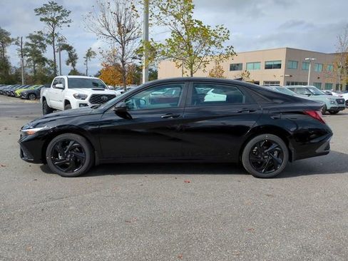 New 2026 Hyundai Elantra Sport image 8