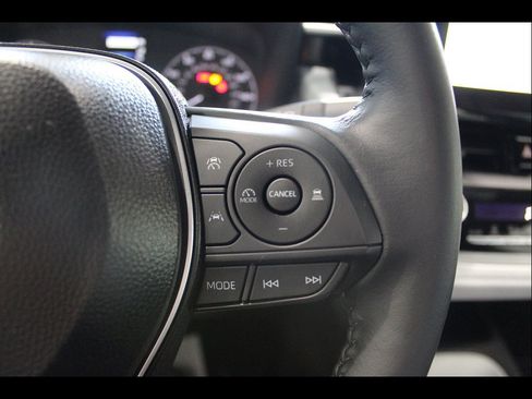 Used 2025 Toyota Corolla SE FWD image 26