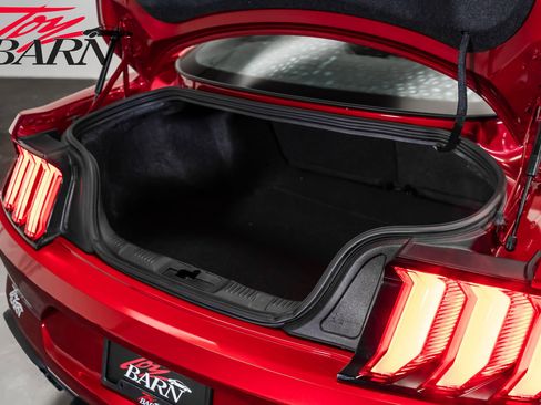 Used 2021 Ford Mustang Shelby GT500 w/ Technology Package image 45