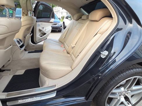 Used 2015 Mercedes-Benz S 550 4MATIC Sedan image 40