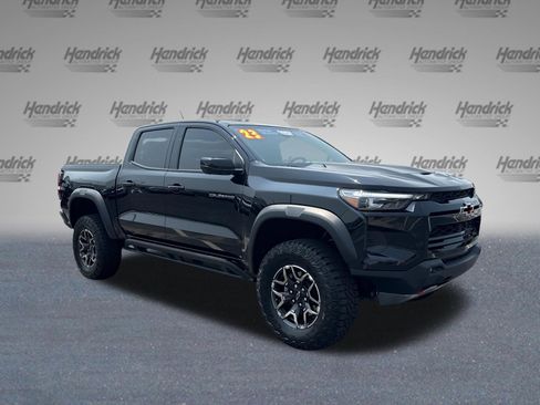 Used 2023 Chevrolet Colorado ZR2 w/ ZR2 Convenience Package III AWD/4WD image 2