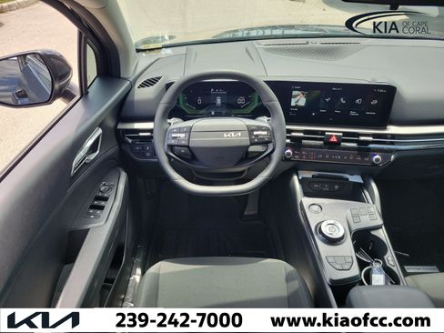 New 2026 Kia Sportage LX FWD image 16