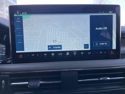 Used 2025 Lincoln Corsair Grand Touring image 33