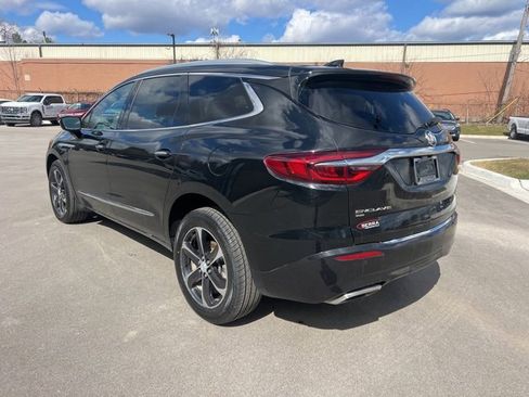 Used 2020 Buick Enclave Essence w/ Sport Touring Edition image 7