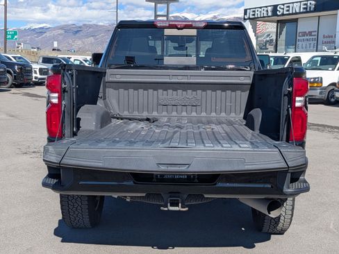 Certified 2022 Chevrolet Silverado 3500 High Country w/ Z71 Off-Road Package image 33