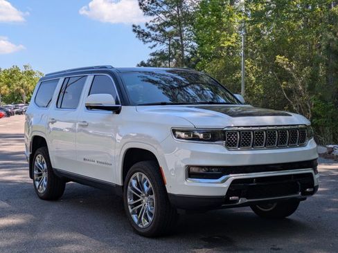 Used 2022 Jeep Grand Wagoneer Series II w/ Premium Group II image 3