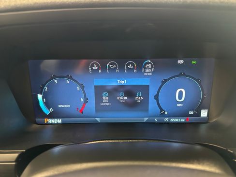 Used 2025 Ford F150 Lariat w/ Equipment Group 501A Mid image 23