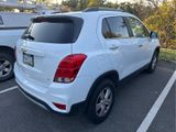 Used 2018 Chevrolet Trax LT w/ LT Convenience Package image 4
