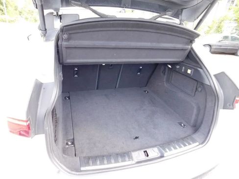 Used 2025 Jaguar F-PACE R-Dynamic S image 6