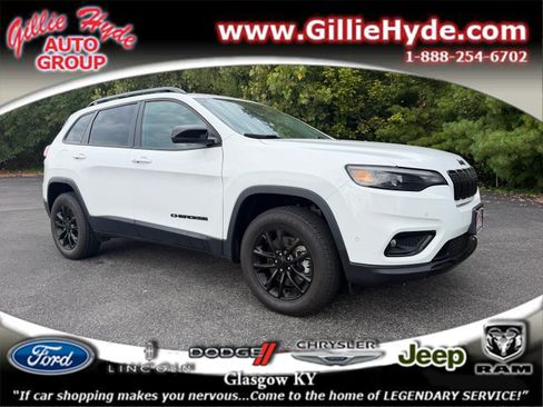 Used 2023 Jeep Cherokee Altitude Lux AWD/4WD image 1