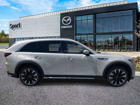 New 2025 MAZDA CX-90 Plug-In Hybrid w/ Premium Plus image 2