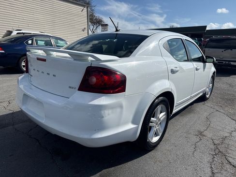 Used 2013 Dodge Avenger SXT FWD image 6