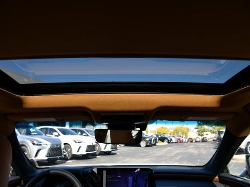 New 2025 Lexus ES 350 w/ Premium Package image 29