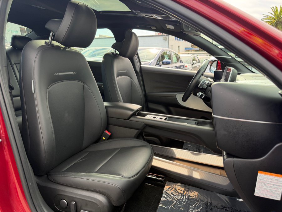 Used 2024 Hyundai Ioniq 6 Limited RWD image 31