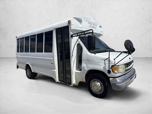 Used 2002 Ford E-450 and Econoline 450 RWD image 7