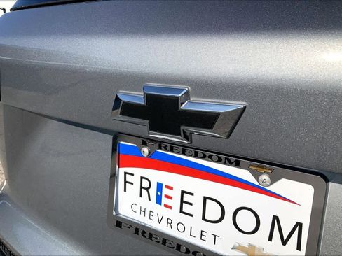 Used 2025 Chevrolet Equinox LT w/ Midnight Edition image 9