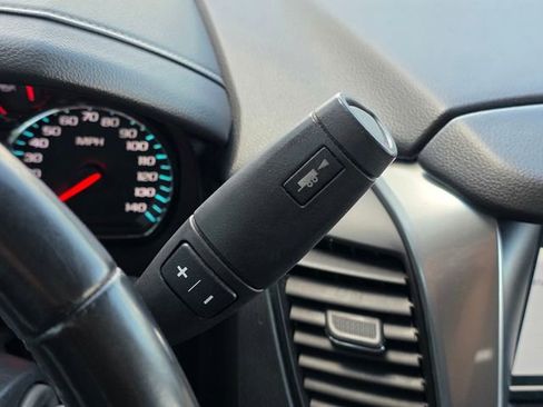 Used 2016 Chevrolet Suburban LT image 38