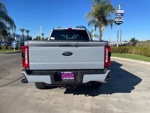 New 2026 Ford F250 Lariat w/ Black Appearance Package image 4