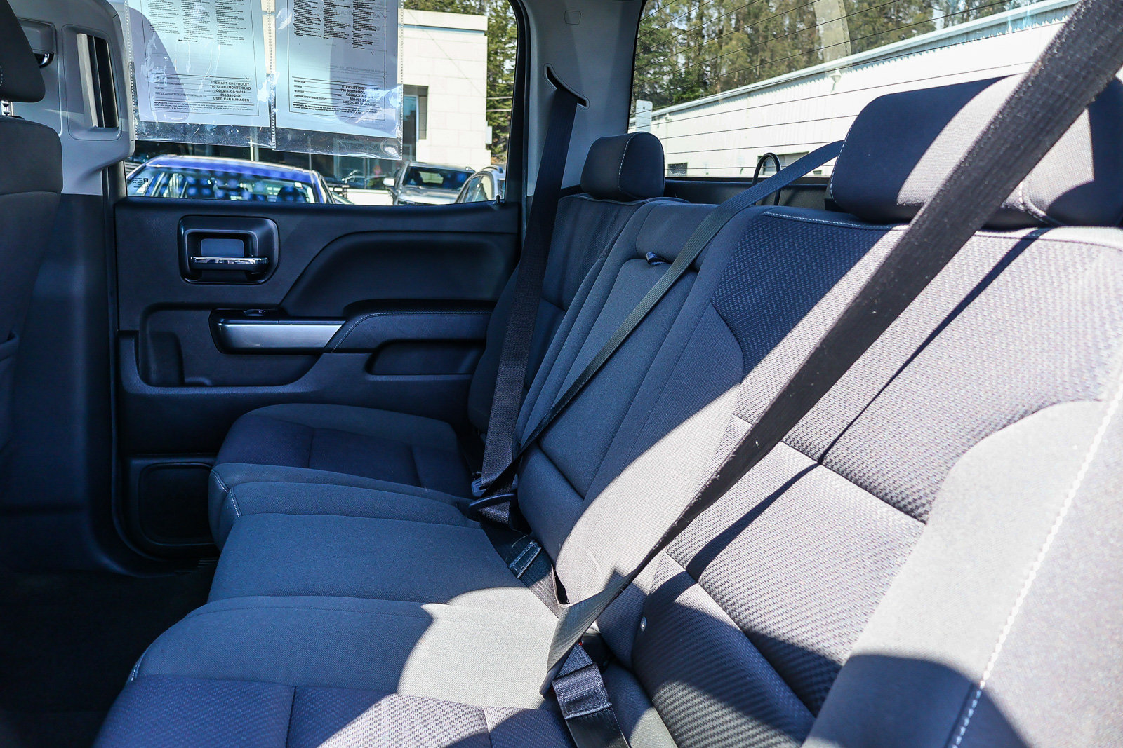 Used 2018 Chevrolet Silverado 1500 LT w/ LT Eassist Package AWD/4WD image 13
