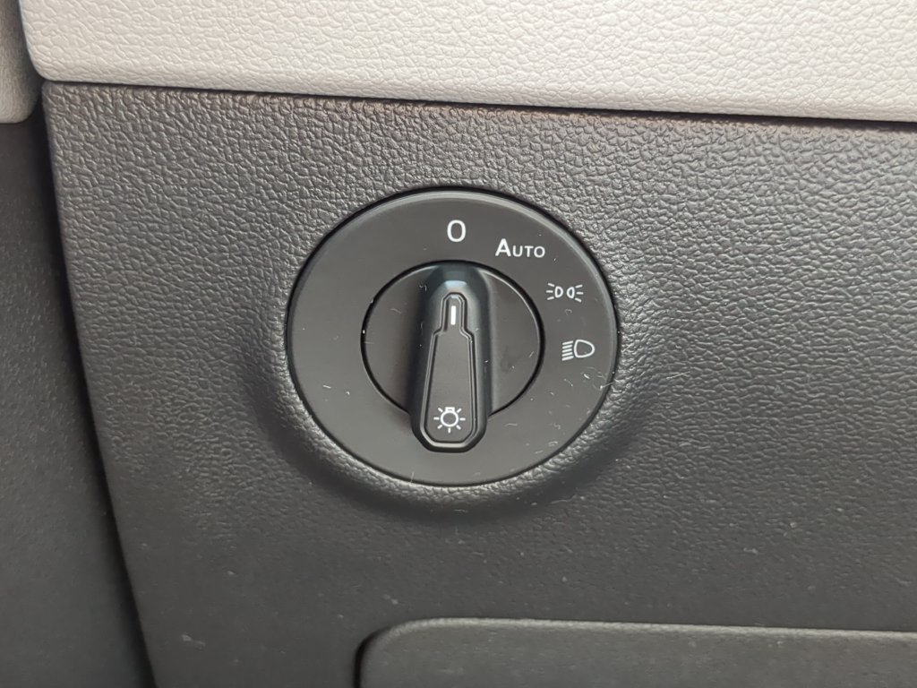 Certified 2023 Volkswagen Taos S FWD image 23