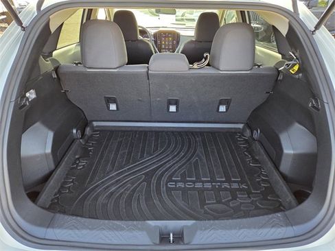 Used 2024 Subaru Crosstrek 2.0i Premium image 12