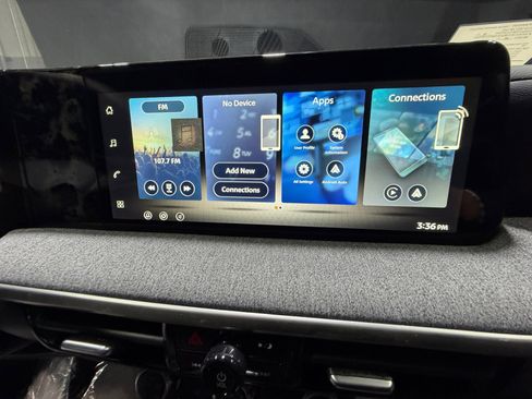 New 2026 Nissan Kicks S image 28