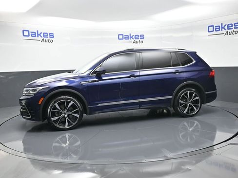 Used 2022 Volkswagen Tiguan SEL R-Line image 4
