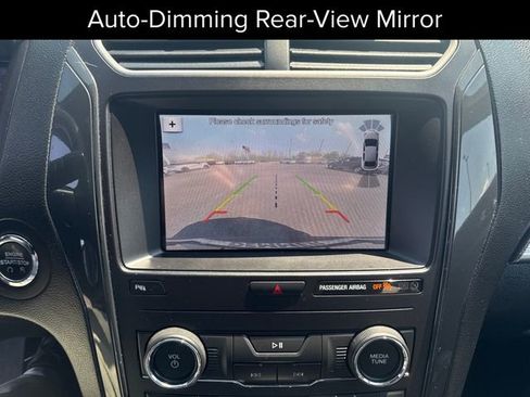 Used 2019 Ford Explorer XLT w/ Equipment Group 202A AWD/4WD image 23