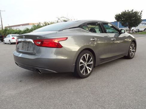 Used 2016 Nissan Maxima 3.5 SL FWD image 3