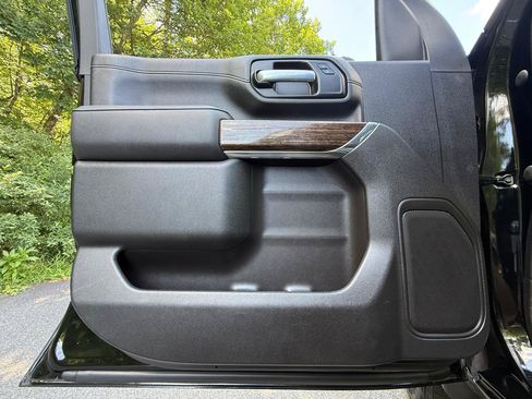 Used 2021 GMC Sierra 2500 SLE w/ SLE Value Package; AWD/4WD image 11