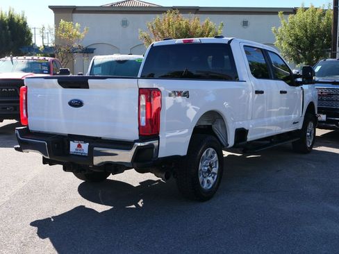 Used 2024 Ford F250 XLT image 3