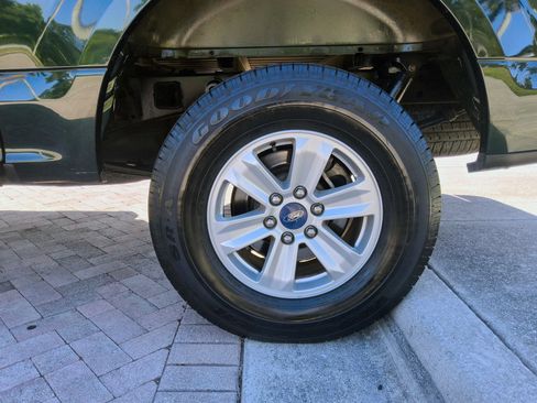 Used 2016 Ford F150 XLT w/ Equipment Group 301A Mid AWD/4WD image 39