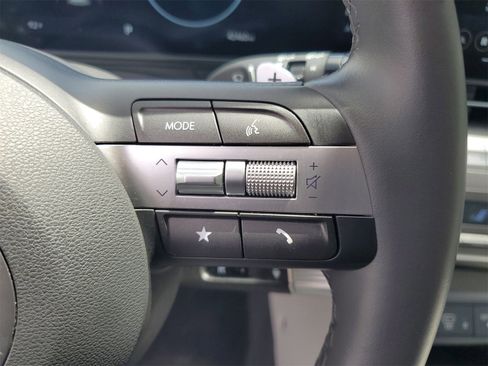 Used 2024 Hyundai Kona SEL w/ Convenience Package image 12