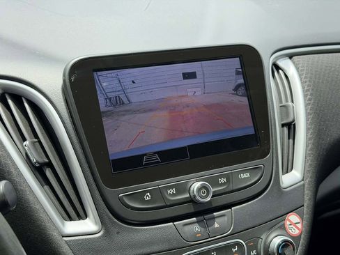 Used 2024 Chevrolet Malibu LT FWD image 18