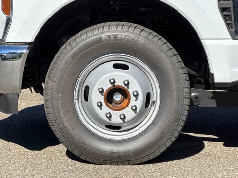 New 2025 Ford F350 XL w/ XL Chrome Package image 22