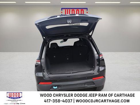 Used 2023 Jeep Grand Cherokee Trailhawk AWD/4WD image 21